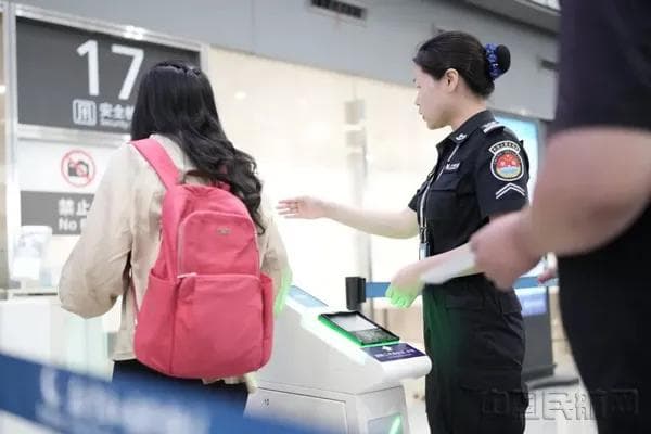 南京机场安检部：向“新”而行迭代升级 培育民航新质生产力