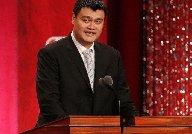 罗斯：姚明根本没资格入选NBA名人堂！网友回怼：起码比你有资格