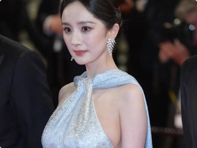 戛纳电影节：杨幂用时尚与演技征服国际舞台