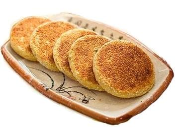 桂花茶油麻饼：咸宁传统美食的文化魅力