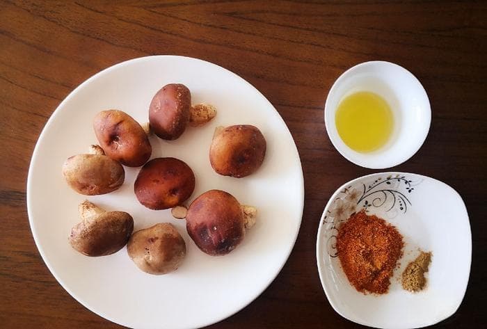 酥脆香菇干制作详解：从选材到烘焙的完整攻略