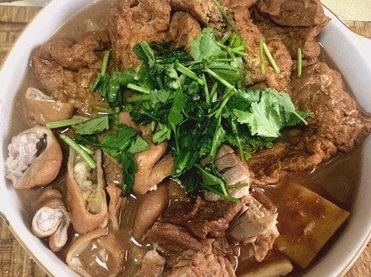 老北京卤煮：传统美食的制作工艺与文化传承
