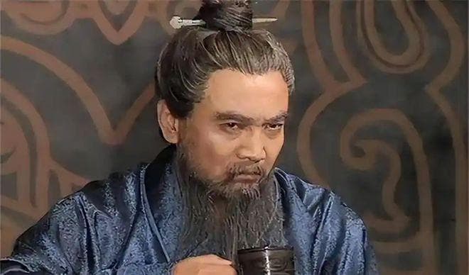 三国演义中，魏蜀吴群各选三个主角，都选的是谁？