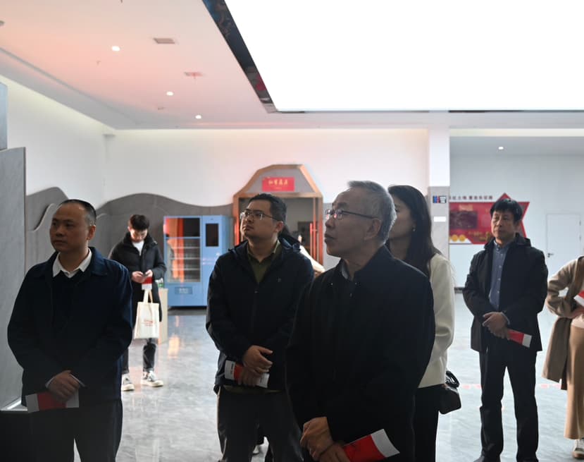 “红色名村别样红”网络主题宣传活动走进贵溪“红色城堡”爱国主义教育基地