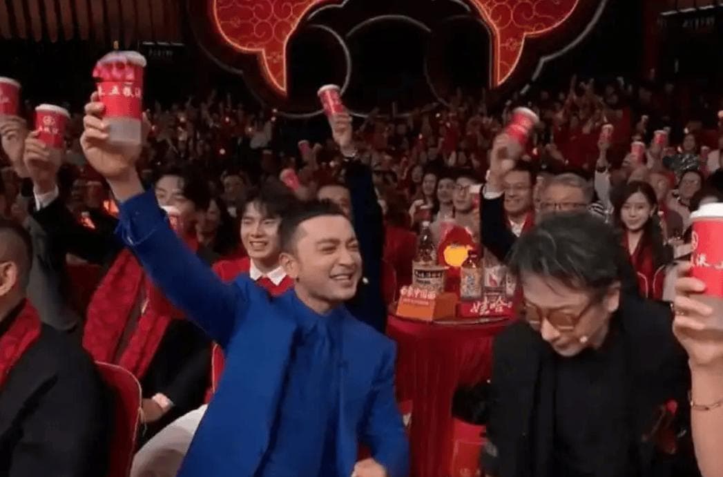 2025年春晚刘谦魔术揭秘：排列组合与记忆技巧的完美结合
