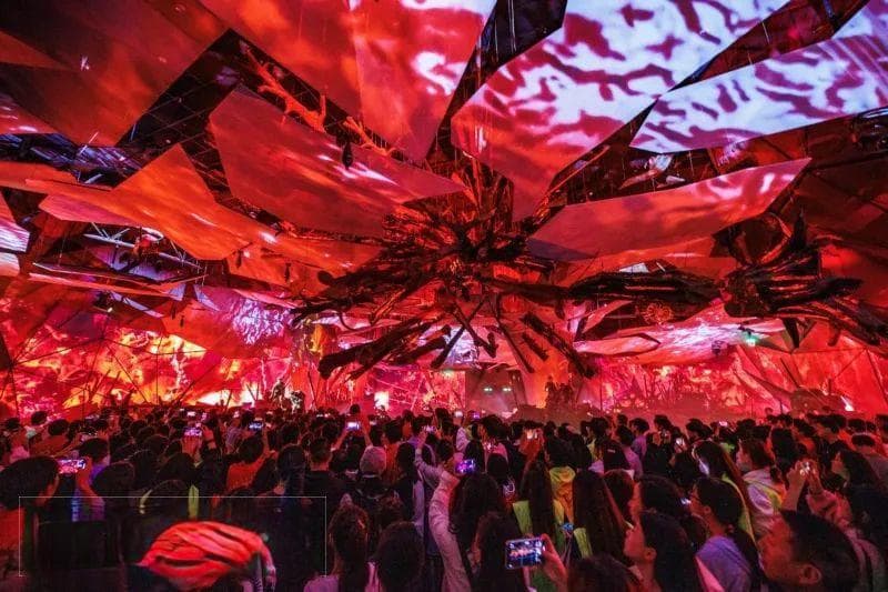 2025年贵州省两会侧记：抢抓发展机遇，贵州加快建设世界级旅游目的地