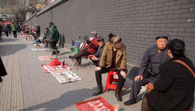 算命先生明明不认识你，为何知道你家几口人？原来藏着这套路