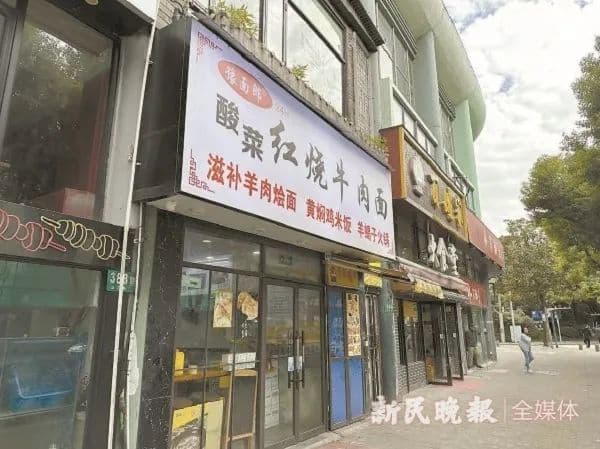 餐饮油烟治理典型案例｜美食街“背阴面”油烟噪声扰民 改造后居民不再“门窗紧闭”