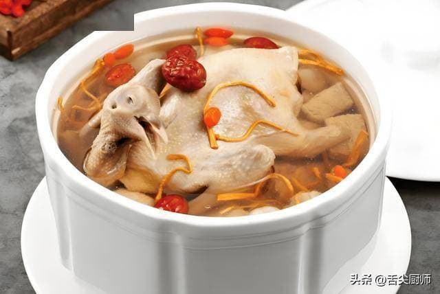 气血亏体质差，建议常喝这5款鸽子汤，气血蹭蹭涨，脸色更好看