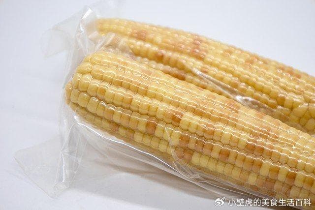 黄白糯玉米大比拼：软糯香甜，谁更胜一筹