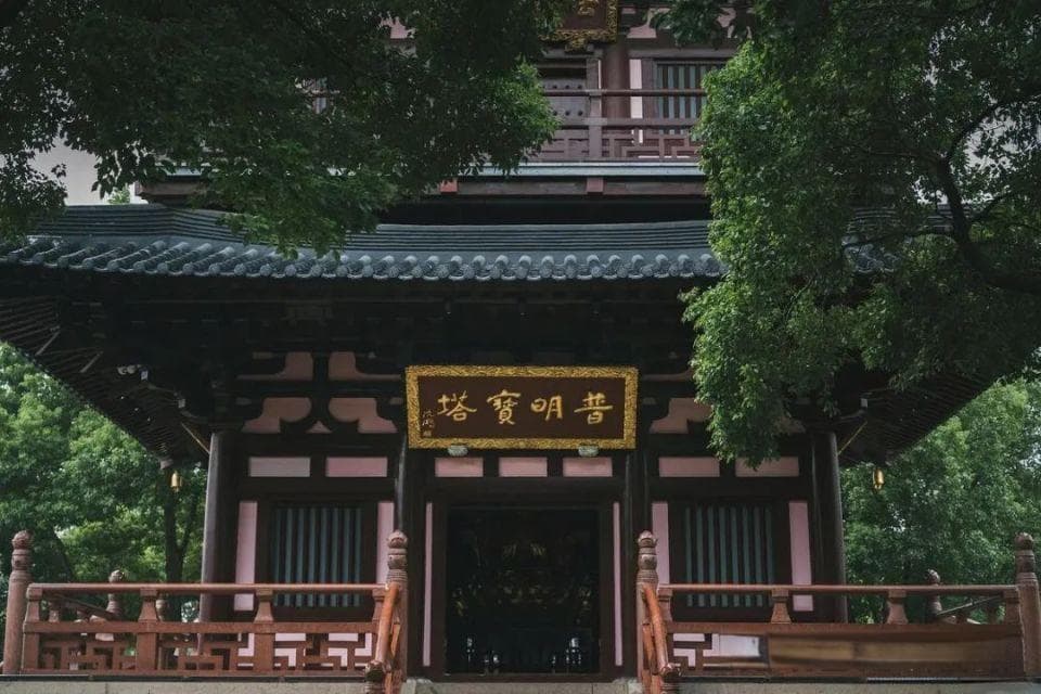 国清寺：千年古刹里的文化与禅意