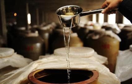 山东莒县出土成套酿酒器具，证实中国酿酒4800年历史