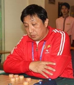 象棋传奇：柳大华的辉煌人生