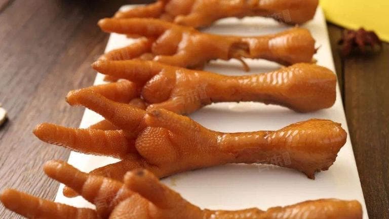尿酸高能不能吃鸡爪？医生提醒：这3类食物也要少吃