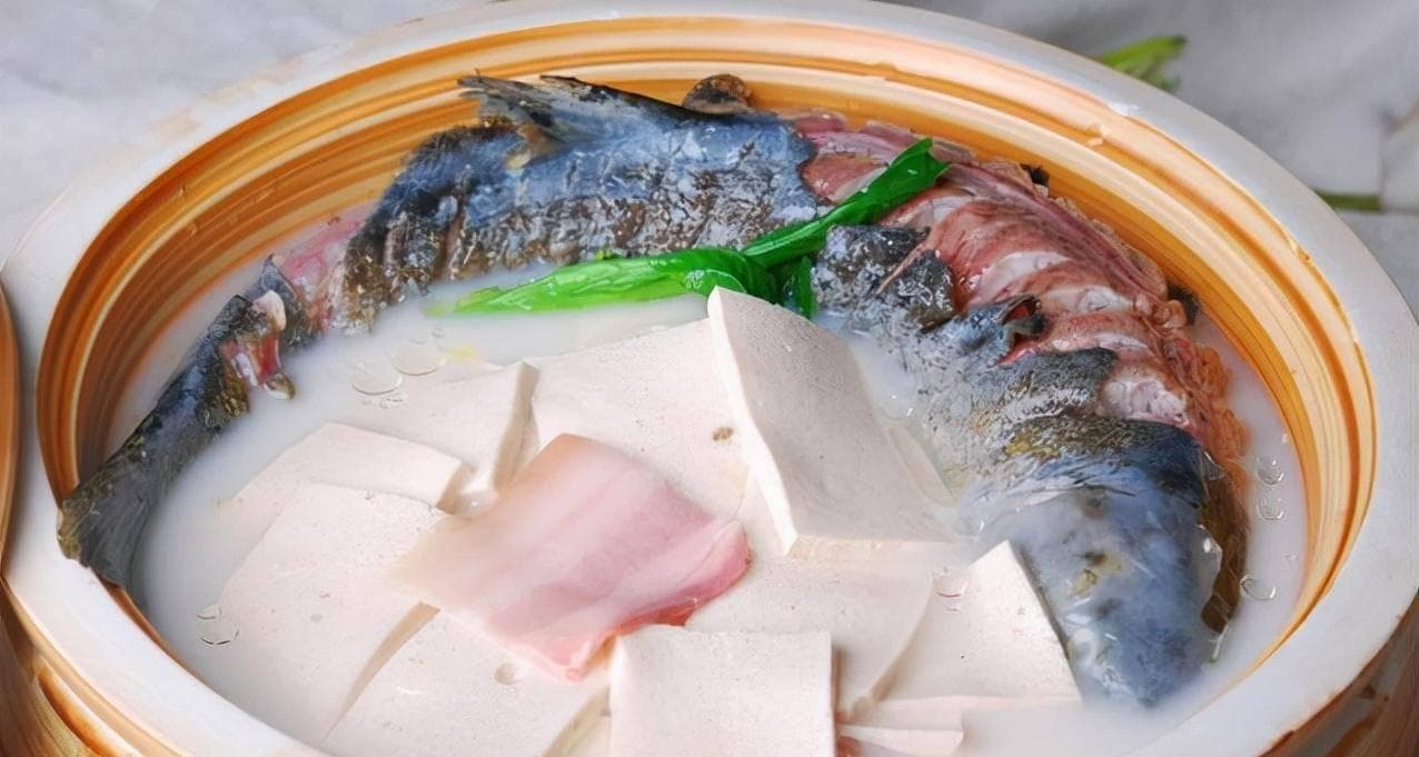 四川雅安八大特色美食：从砂锅雅鱼到火锅牛肉粉
