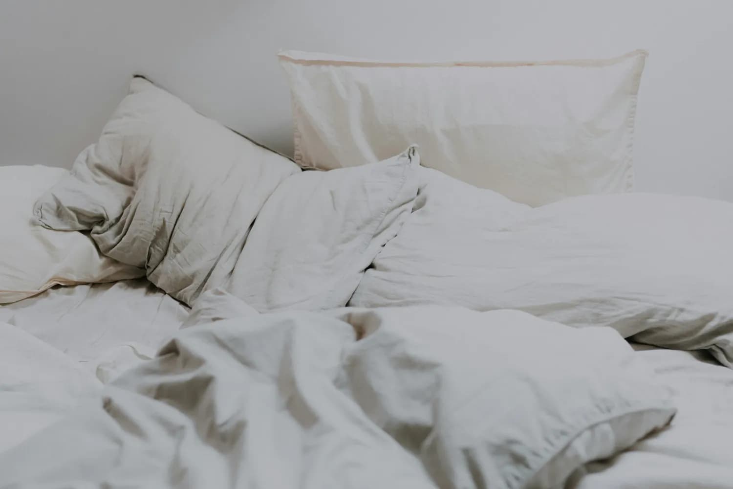 碎片化睡眠登顶热搜，专家解读：危害堪比熬夜，这些改善方法请收好