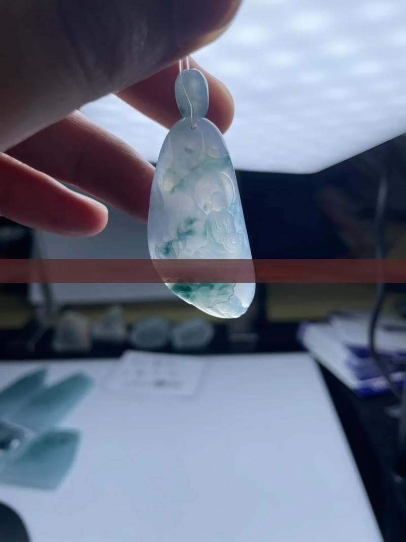 探究青金石玉化料的材质特性及其在玉石收藏中的应用