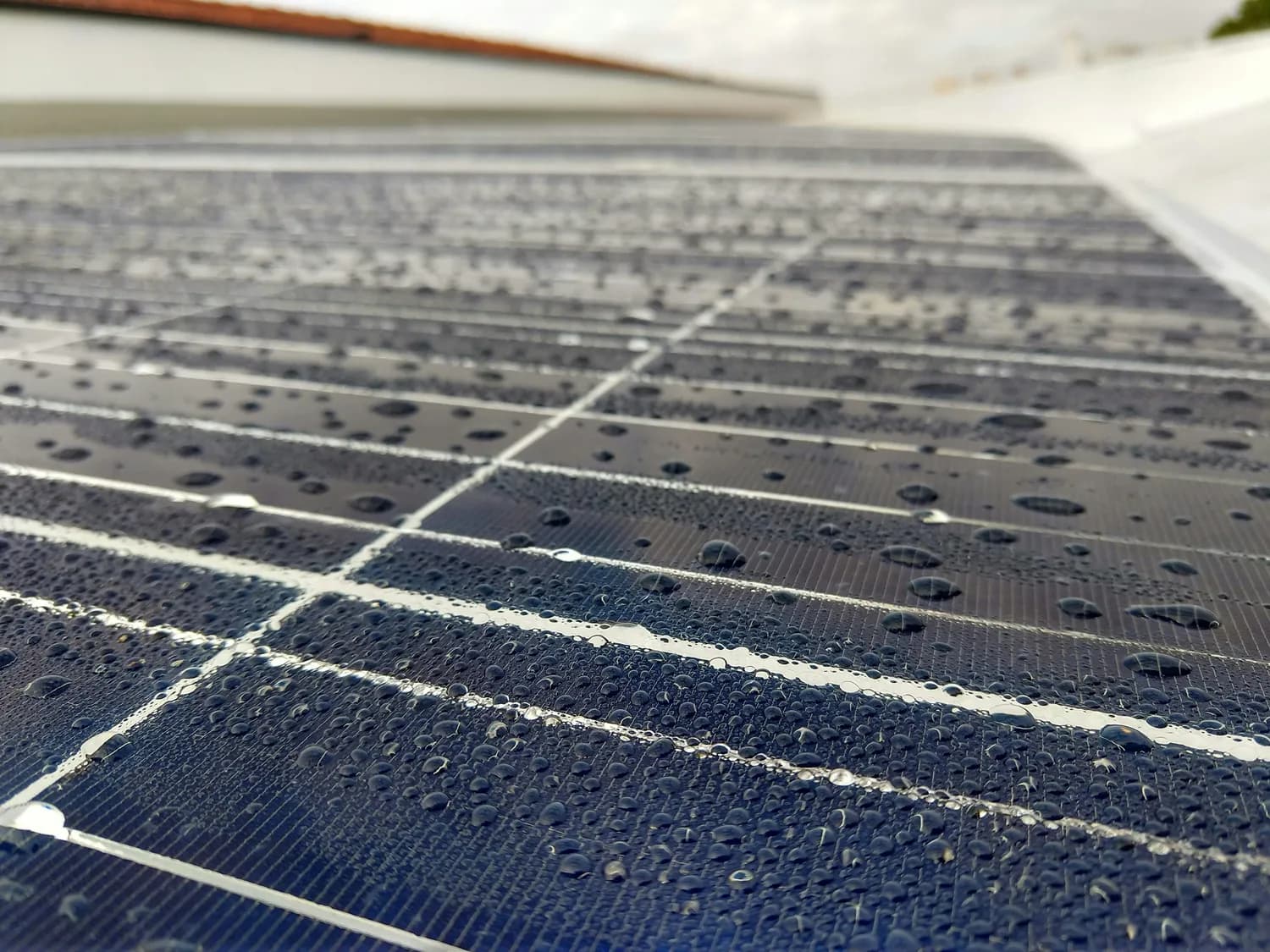 定期检查：让你家太阳能热水器不再漏水！