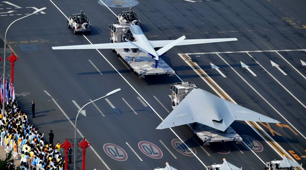 全球首款隐形无人攻击机震撼问世，或将改写未来空战格局