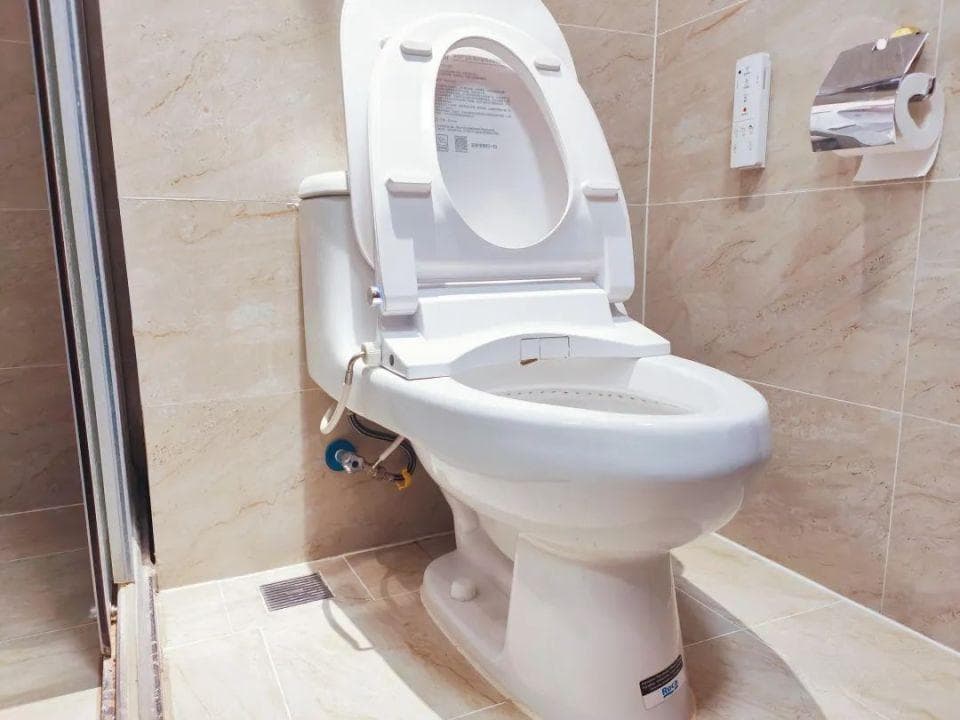 马桶选购避坑指南：从我家的"血泪史"中总结的实用经验