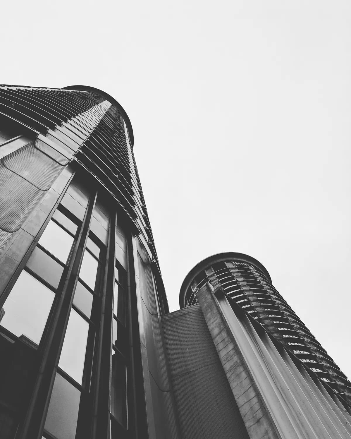 宝塔实业资金流出背后：重组预期下的投资风险解析