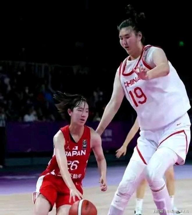 张子宇入围中国女篮短训营：中国女篮的新星，未来之路光明