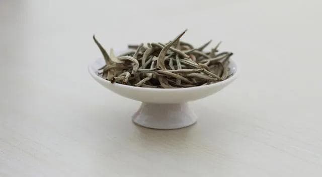 唐代制茶的七道工序和现代普洱茶的制作工艺有何不同？
