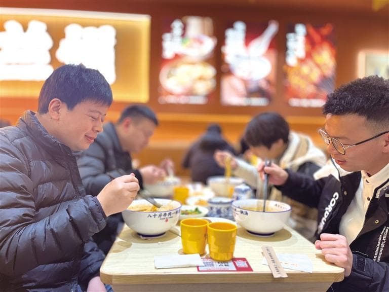 从店面设计到非遗传承，马香远打造“文化牛肉面”