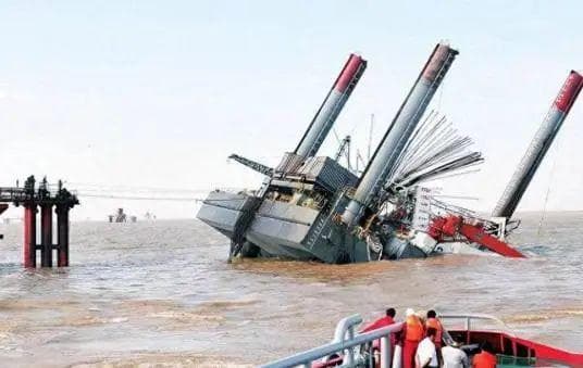 大海的哭泣：1979年渤海二号石油钻井平台沉没，揭开背后的真相