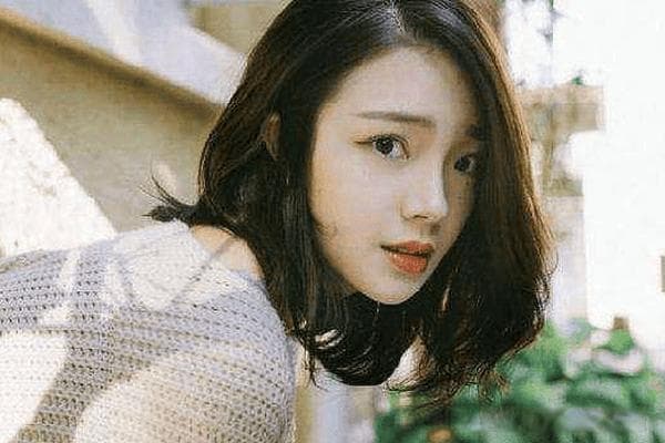 青春期的情绪波折：成长的必经之路还是暂时的阴霾？
