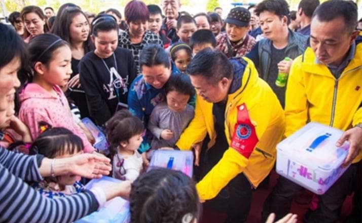 神秘慈善家"钢子"真实身份曝光，已成全民行善符号