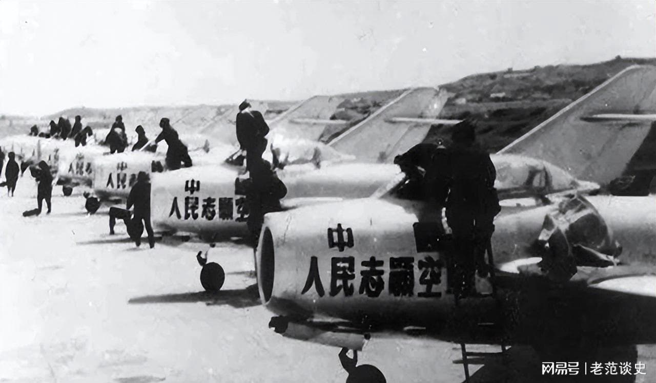 从拒绝出兵到派空军秘密参战，朝鲜战争一条情报让斯大林态度急转