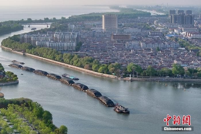 江苏高邮：航拍“一湖两河三堤”自然人文景观