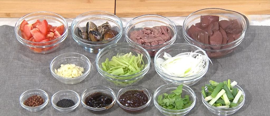 番茄黑豆瓣双宝：营养师推荐的快速补血食材！“铁质双宝”轻松补血