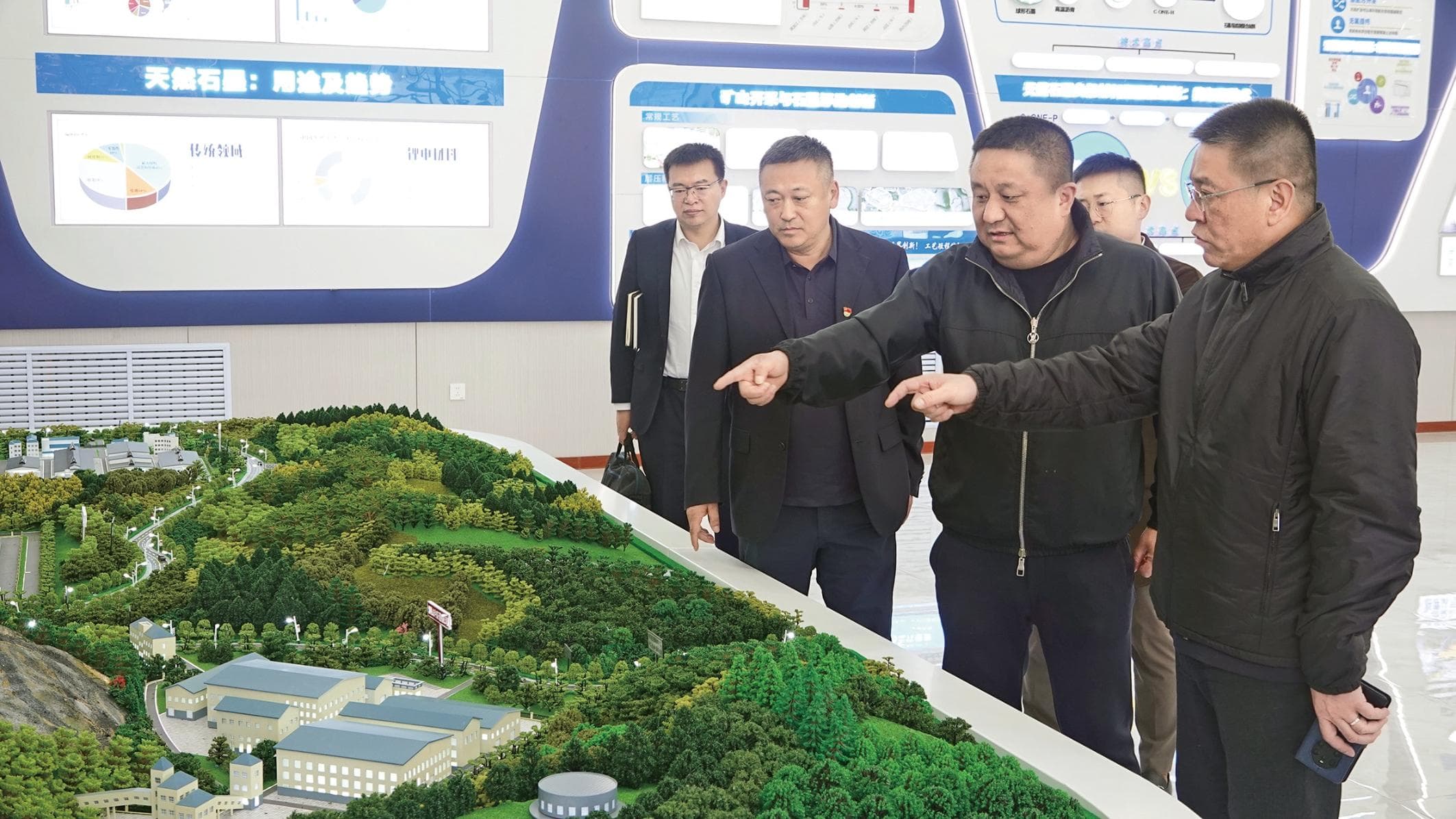 双鸭山金融监管分局创新“三个效应”模式，30亿信贷助力资源型城市转型