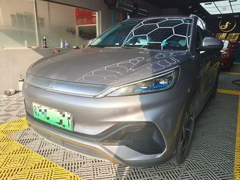 汽车精洗全过程详解：从预洗到内饰清洁