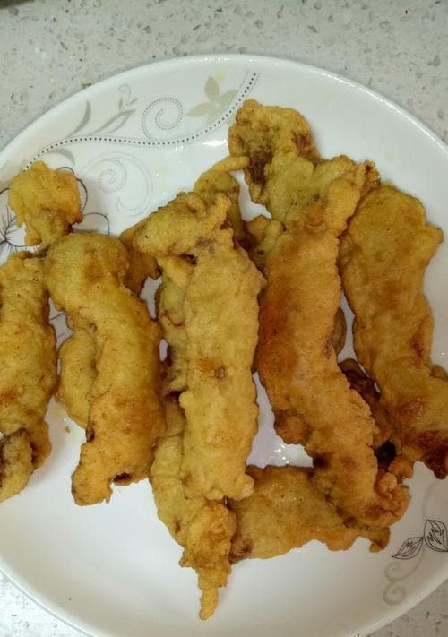 香炸小酥肉的制作方法（传统美味，口感香脆，酥肉外焦里嫩）