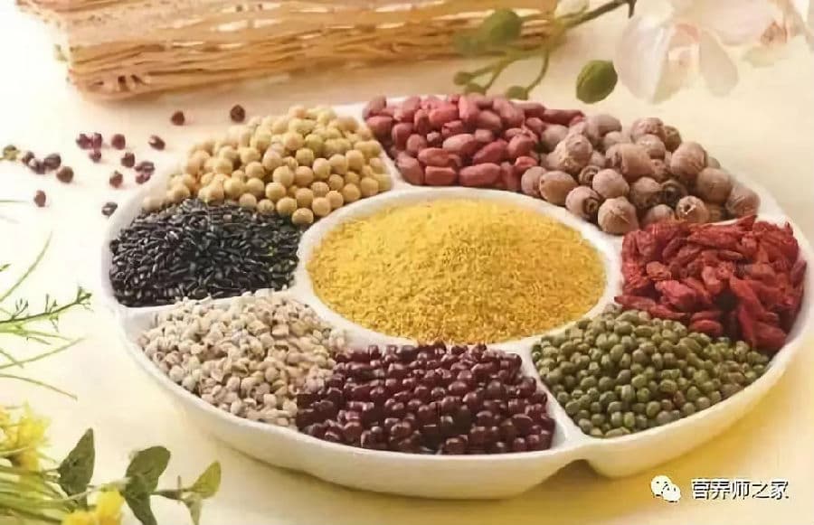 《中国居民膳食指南》—“增加全谷物、杂豆和薯类”