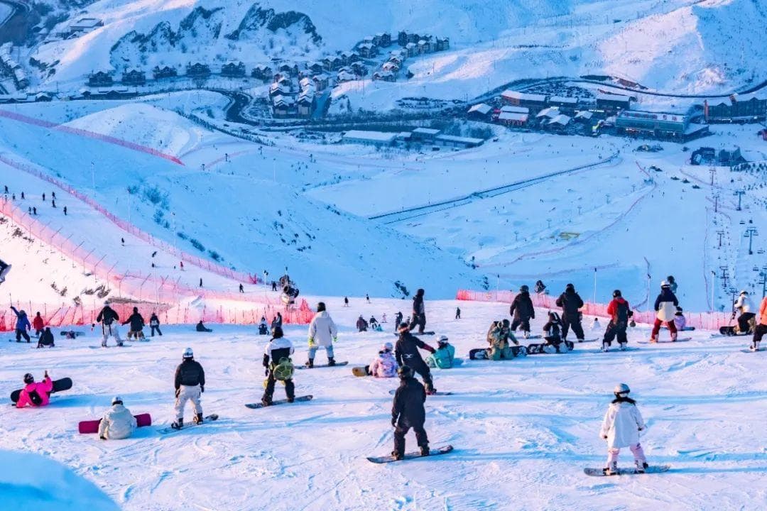 玩转阿勒泰滑雪：三大雪场特色全解析，总有一款适合你