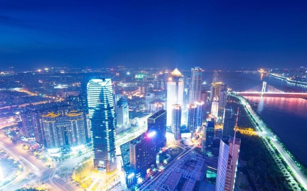 省会城市对比：福州与南昌的差异