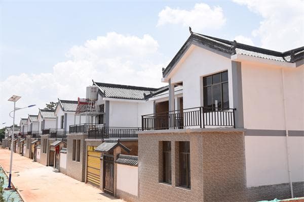 师宗县葵山镇冒水洞村：“三路径”走出景美人和“新大寨”
