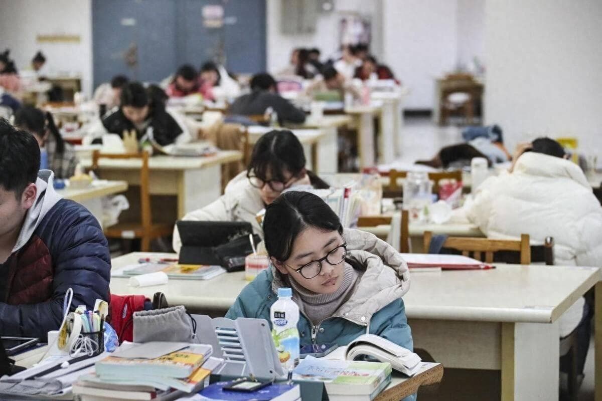 同等学力申硕全国考试是60分及格还是60以上才及格？