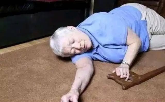 脑梗患者不断增加，医生提醒：脑梗复发的人，大多是这3事没做好