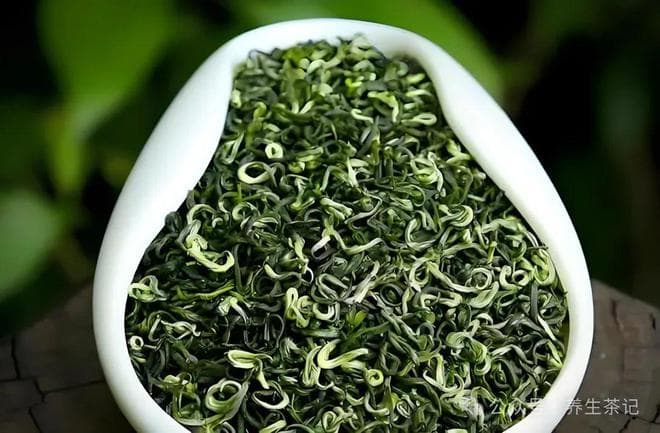 碧螺春：洞庭湖畔的茶中瑰宝