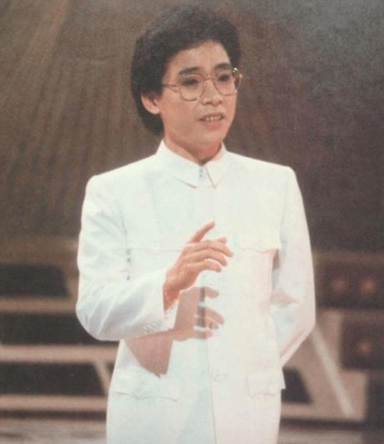 张明敏：为亚运会抵押房产，用154场义演诠释爱国