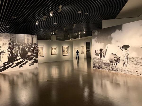百岁简庆福的摄影人生：看他镜头下的“画意摄影”与中国风格