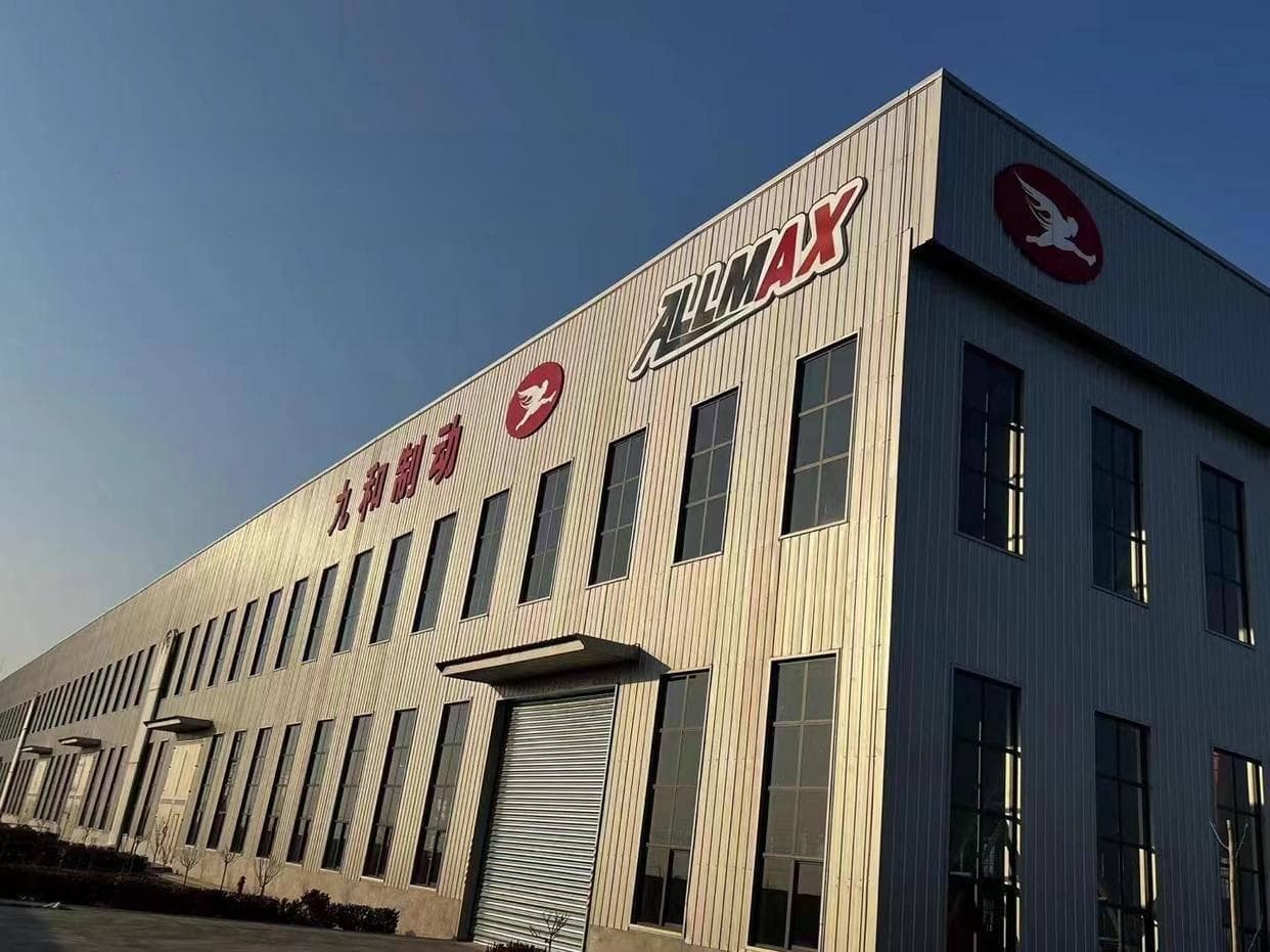 刹车片材质对比及应用