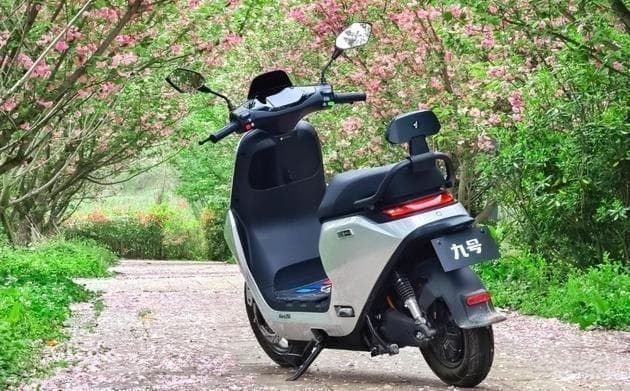 电动摩托车 vs 燃油摩托车：使用成本大对比