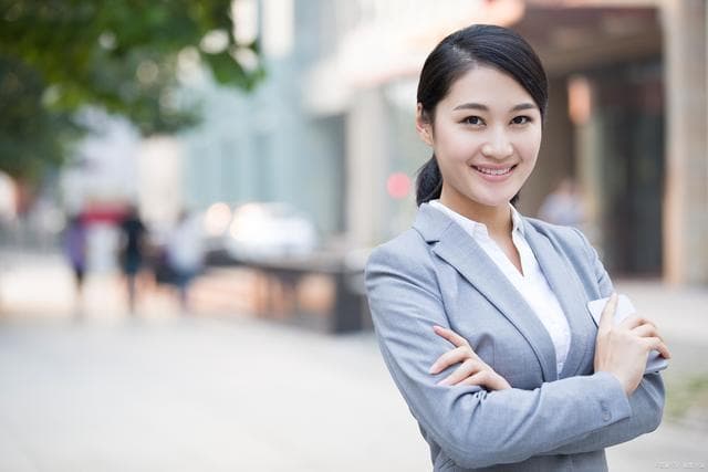 不同场合妆容要点：从工作到运动，展现最佳魅力的秘诀