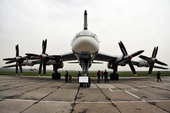 图-95轰炸机：苏联冷战时期的“空中巨兽”